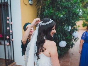 Tocado de novia con velo