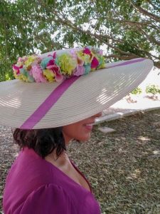 Pamela de flores para invitada en Torrent