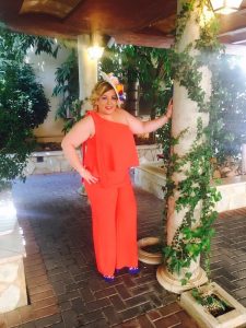 tocado de invitada personalizado