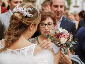 tocado de flor preservada en Torrent