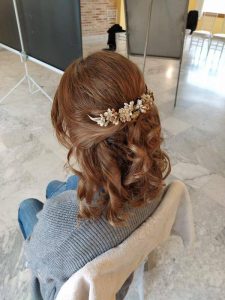 tocado de porcelana para invitada